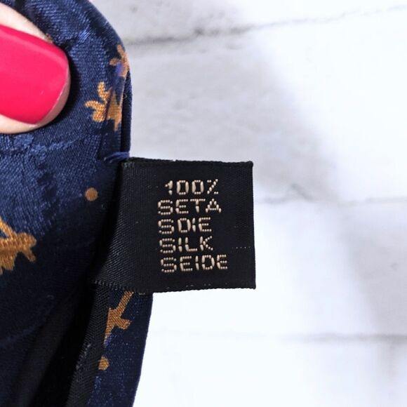 FENDI Animal Print Logo Blue Silk Tie - Picture 7 of 8